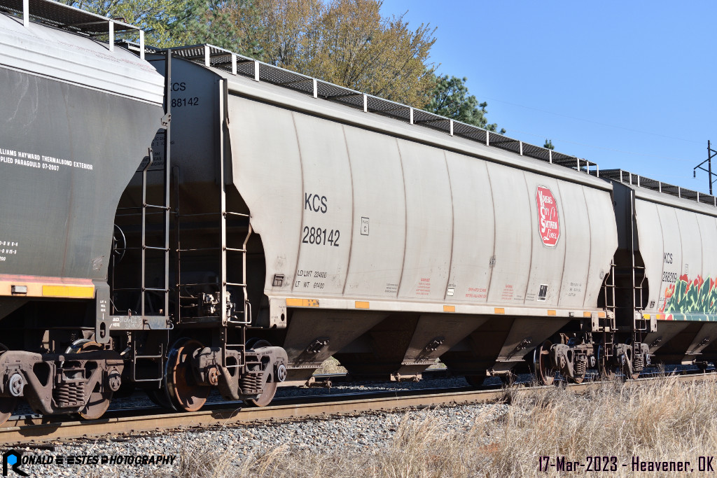 PRN2023030176_400 Kansas City Southern KCS 288142 Hopper Car 55 8" LO C114 3 Bay Covered Cylindrical 5201cf